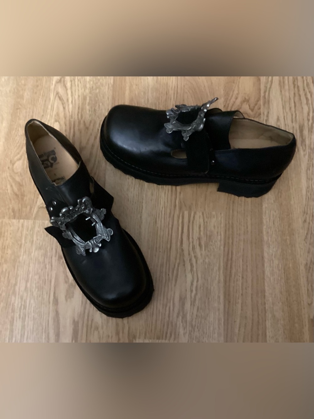 John Fluevog Black Leather Slip-On Loafers with Silver Rivet Detail - Picture 6 of 12
